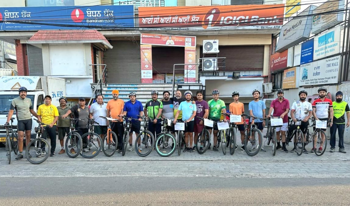 On the occasion of World Bicycle Day, cyclists of Hoshiarpur took out a cycle rally in the city.